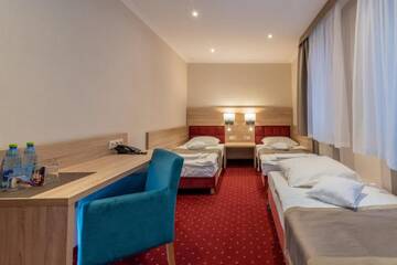 Фото номера Трехместный номер «Комфорт» Отель Hotel Texicana г. Сулехув 5